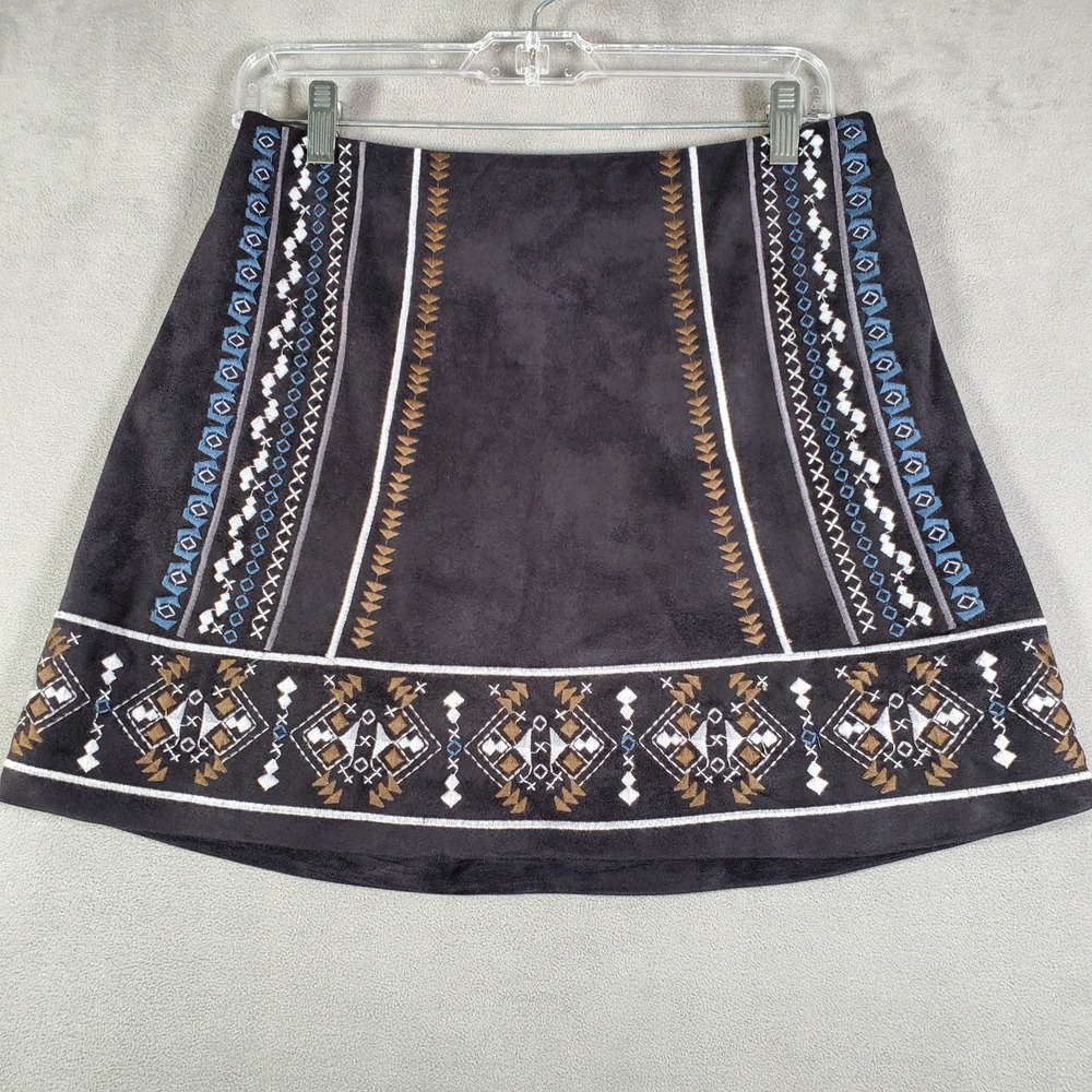 Abercrombie & Fitch Mini Skirt‎ Womens 6 Black Microsuede Tribal Embroidered NEW